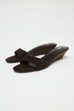Sandales marron femme élégantes et confortables, style naturel et polyvalent